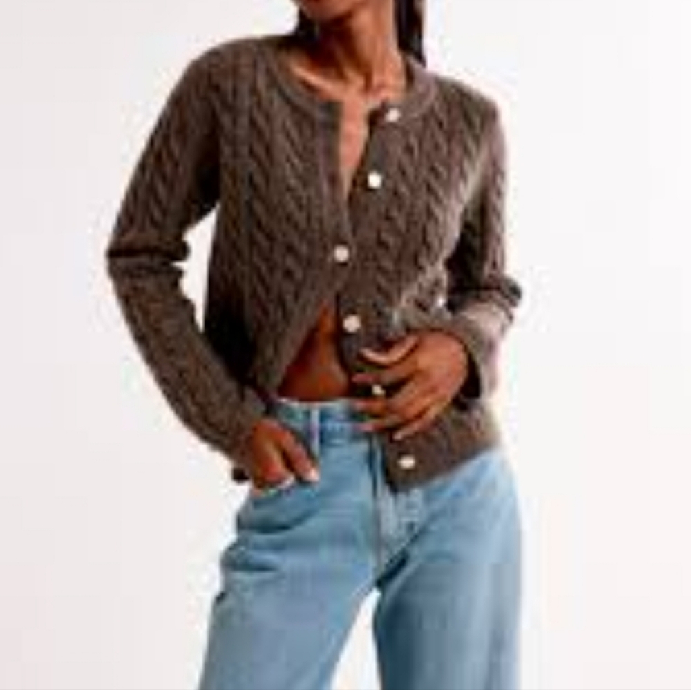 Abercrombie & Fitch‎ Womens  Cable Knit Brown Sweater Size XS Button Down